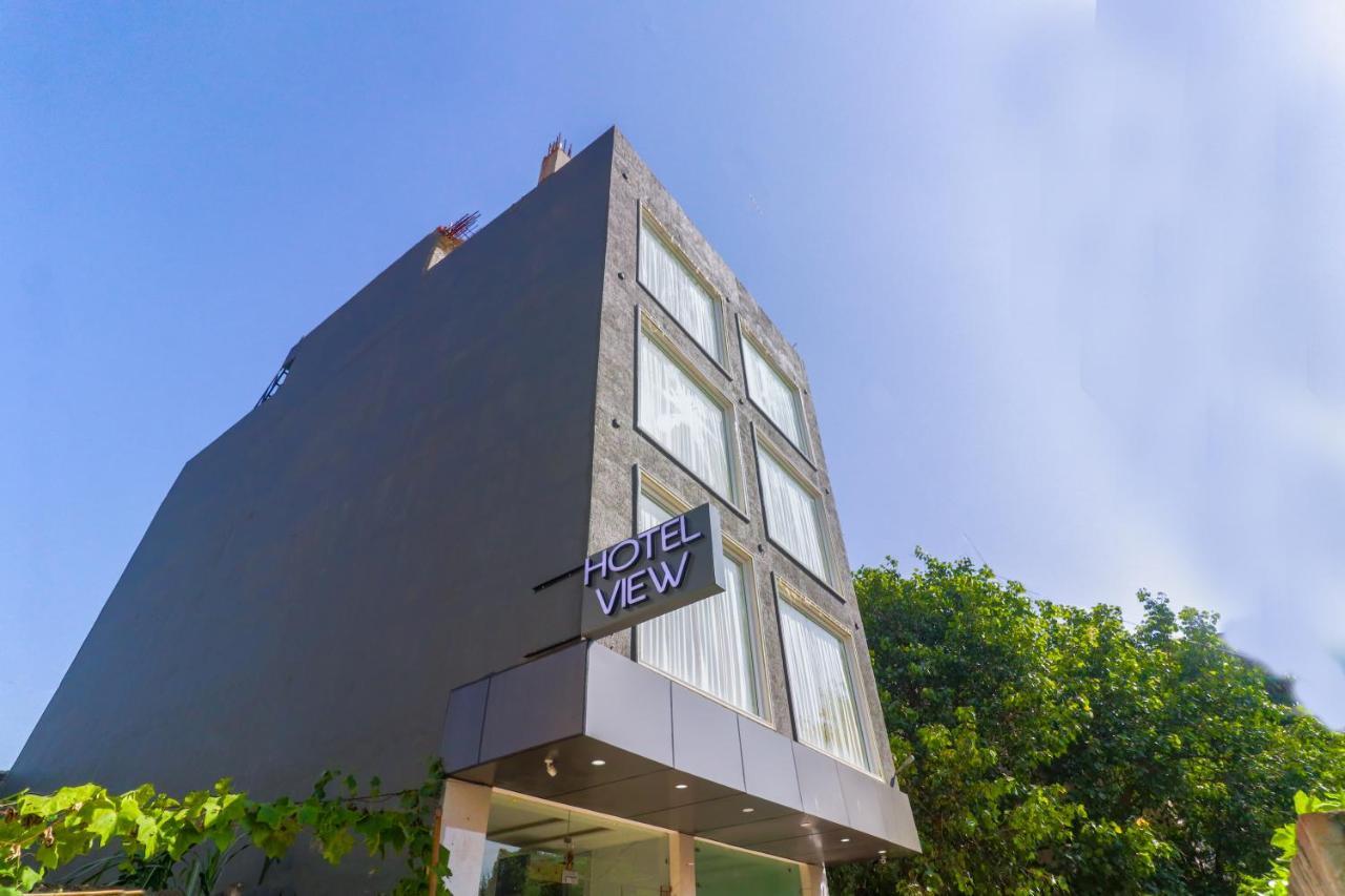 Hotel View - A Boutique Hotel New Delhi Extérieur photo