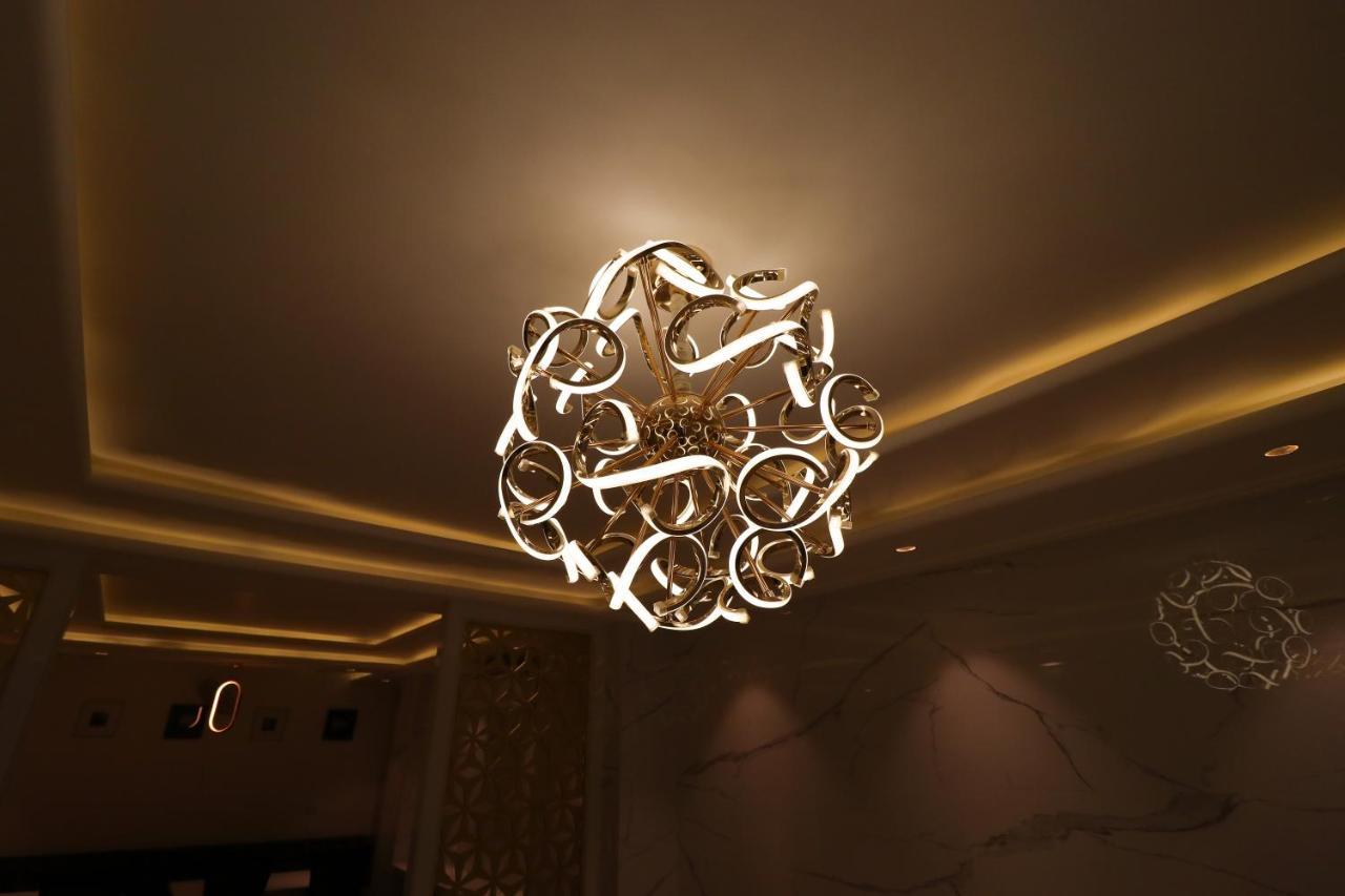 Hotel View - A Boutique Hotel New Delhi Extérieur photo