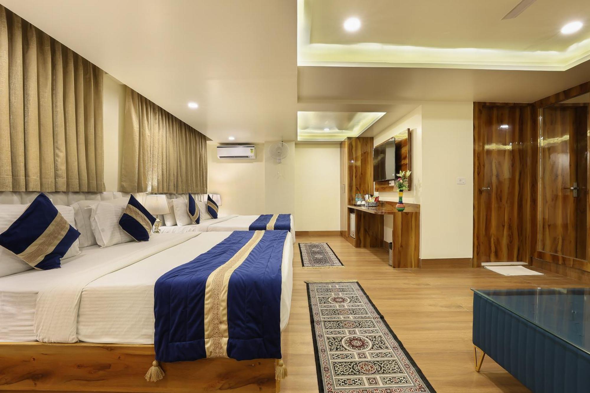 Hotel View - A Boutique Hotel New Delhi Extérieur photo