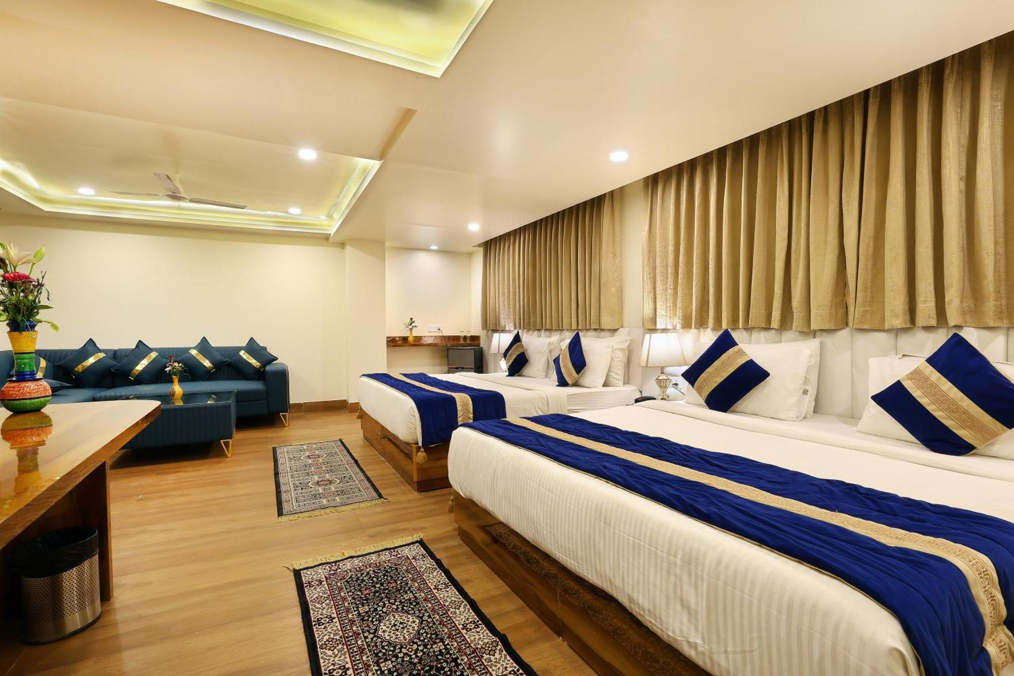 Hotel View - A Boutique Hotel New Delhi Extérieur photo